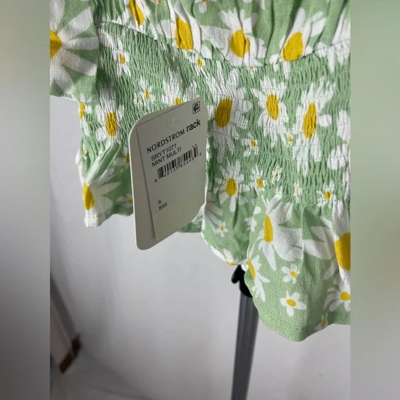 ELODIE Green Floral Tie Shoulder Smocked Crop Tank Size Small NWT - Picture 7 of 10